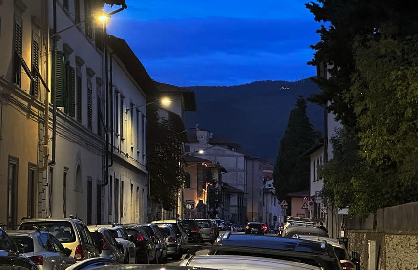 Tom-Damoth-IMG_8119-blog Night street scene in Florence Italy.